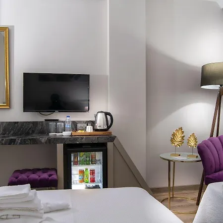 The Nova Ξενοδοχείο